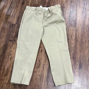 Men’s big and tall khaki pants